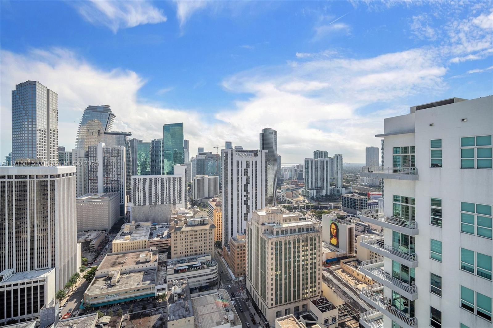 THE LOFT DOWNTOWN II COND - Residential