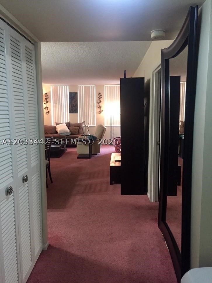 THE CARRIAGE HOUSE CONDO - Residential