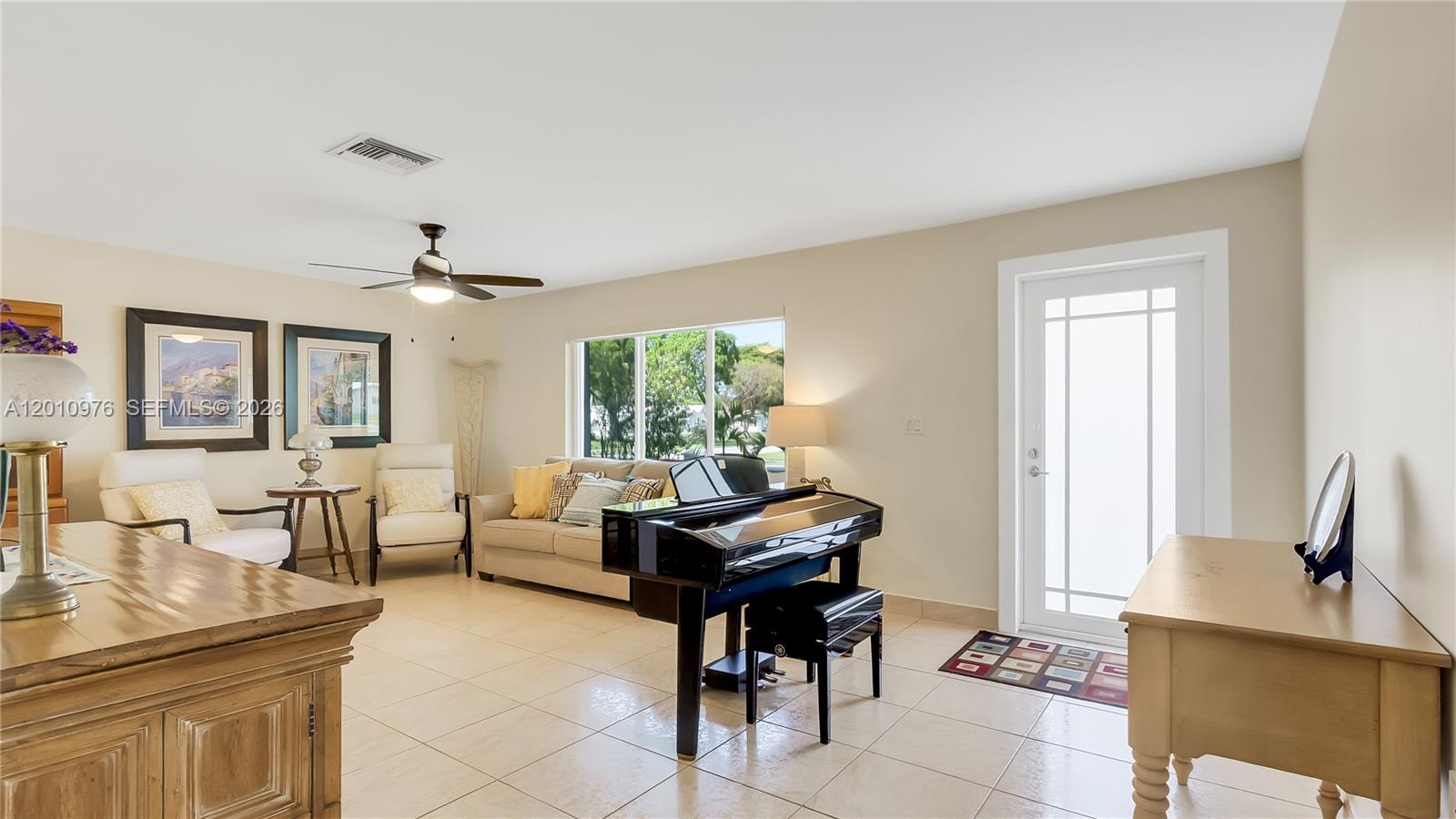 LAUDERDALE WEST 3 SEC - Residential