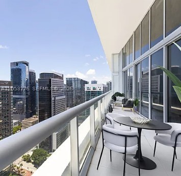 ICON BRICKELL NO TWO - Residential