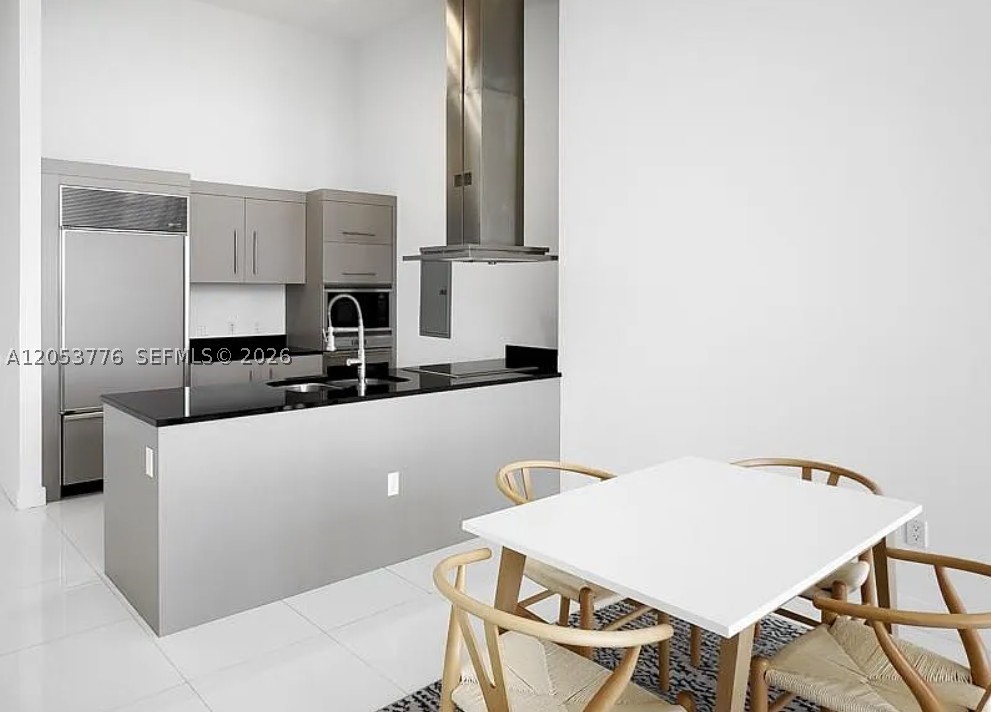ICON BRICKELL NO TWO - Residential