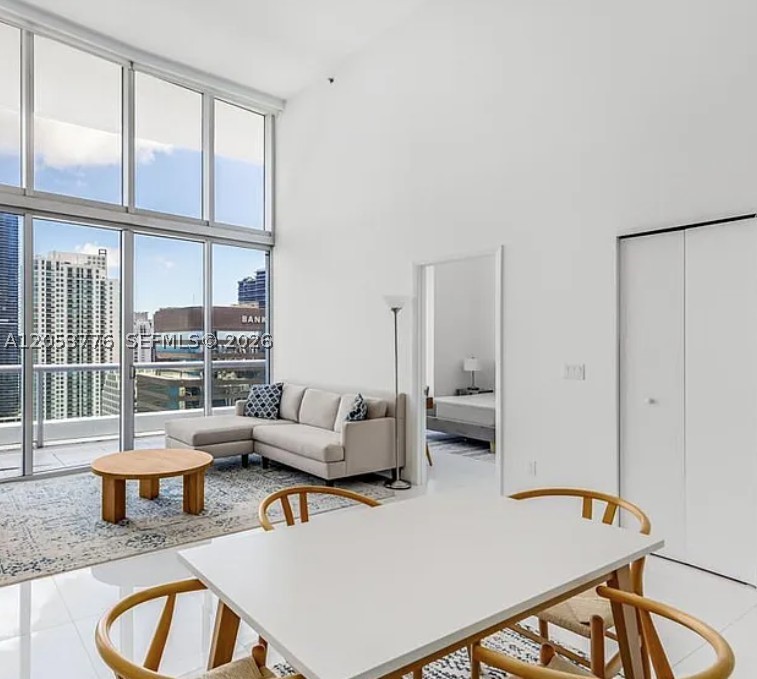 ICON BRICKELL NO TWO - Residential