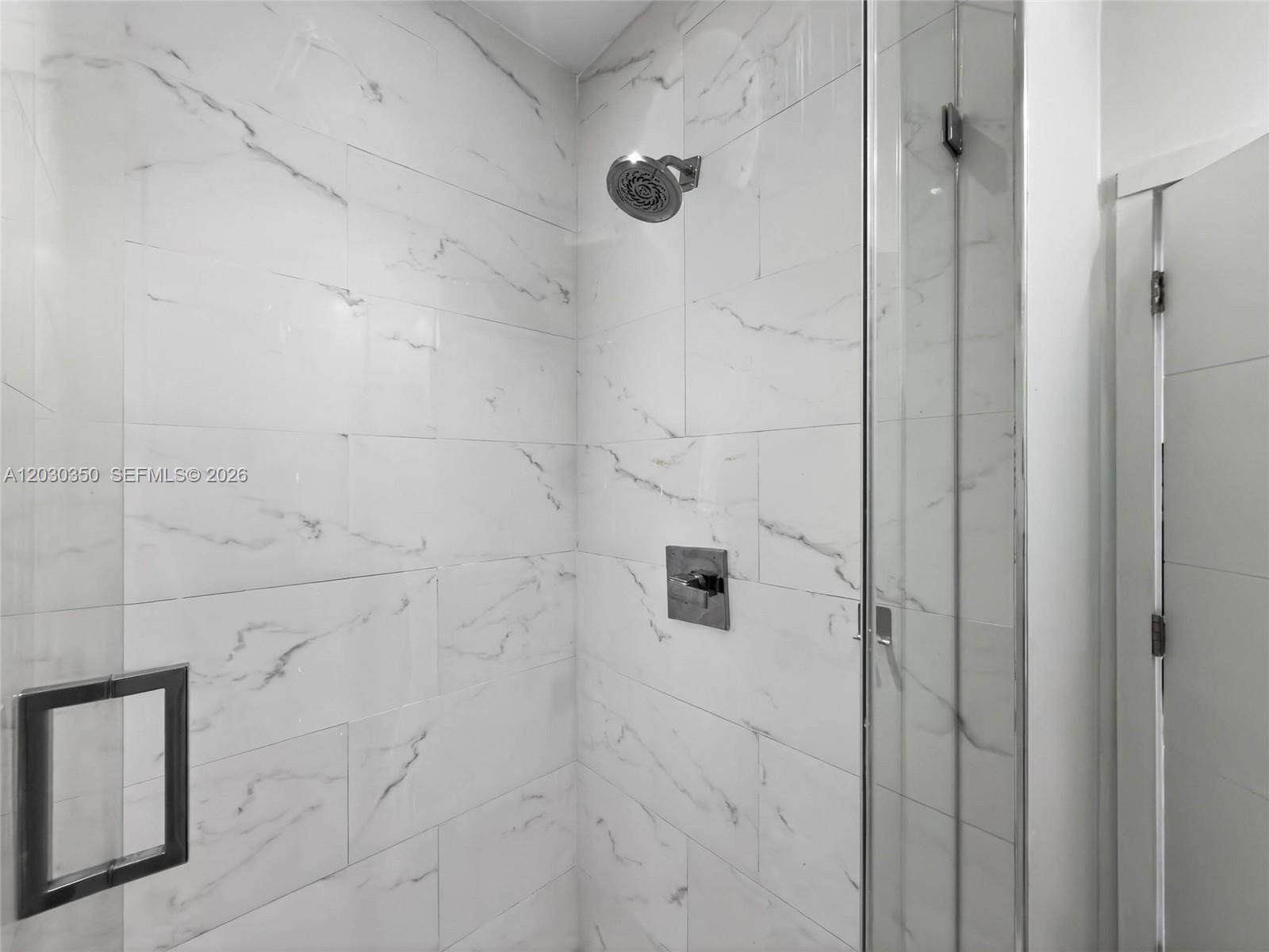 LINCOLN SUB - Residential Lease