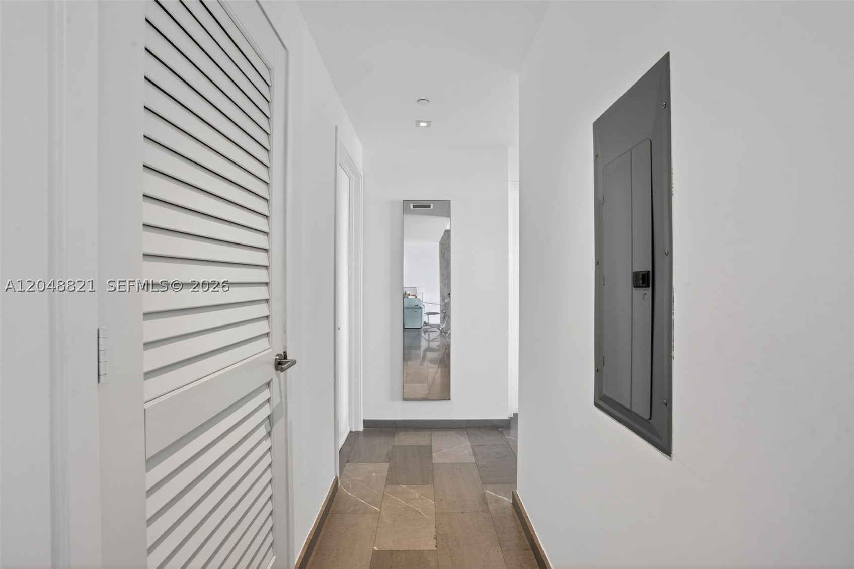 REACH CONDO - Residential Lease
