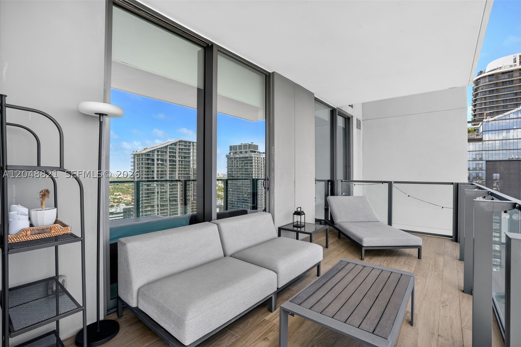 REACH CONDO - Residential Lease