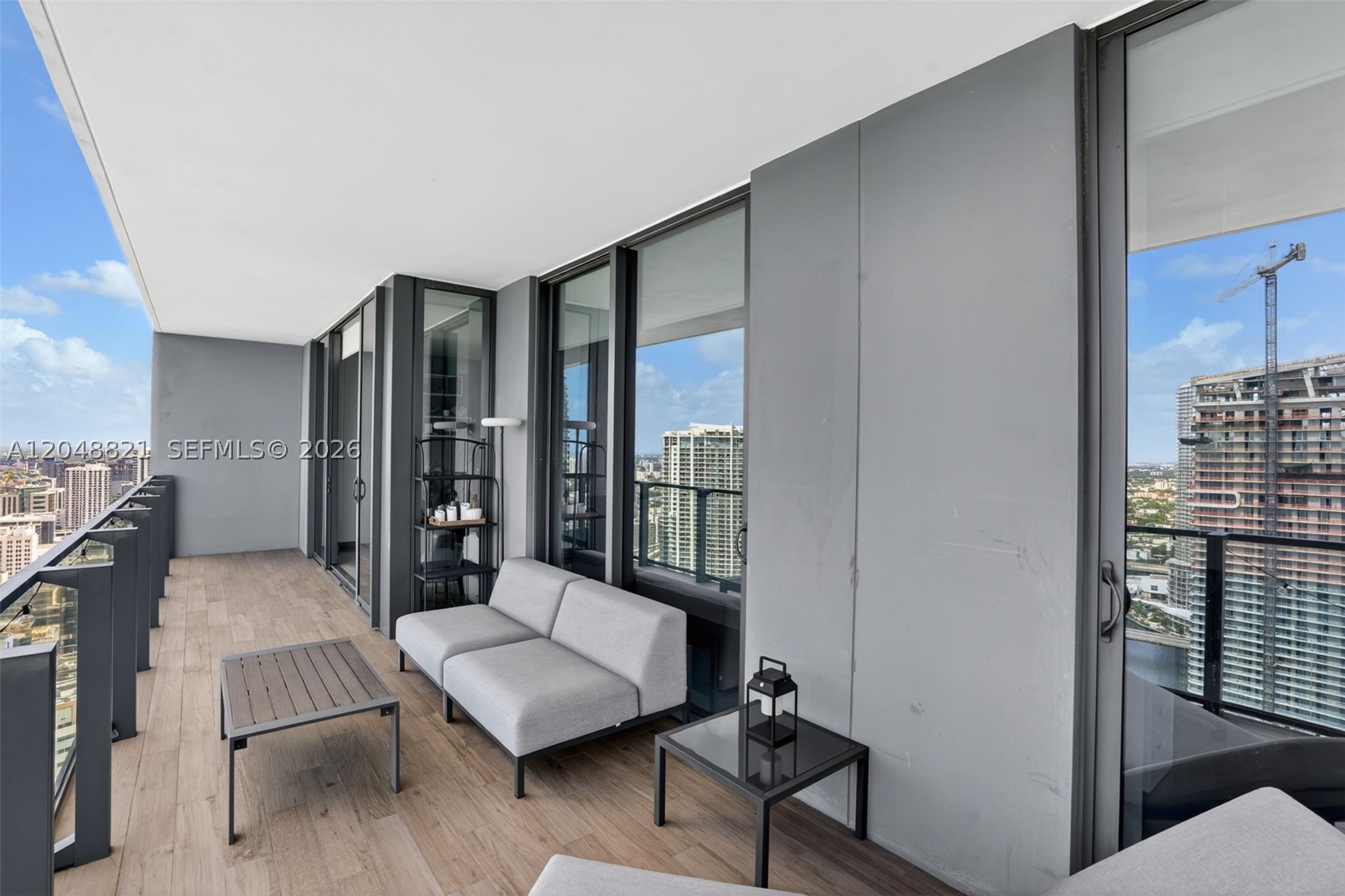 REACH CONDO - Residential Lease