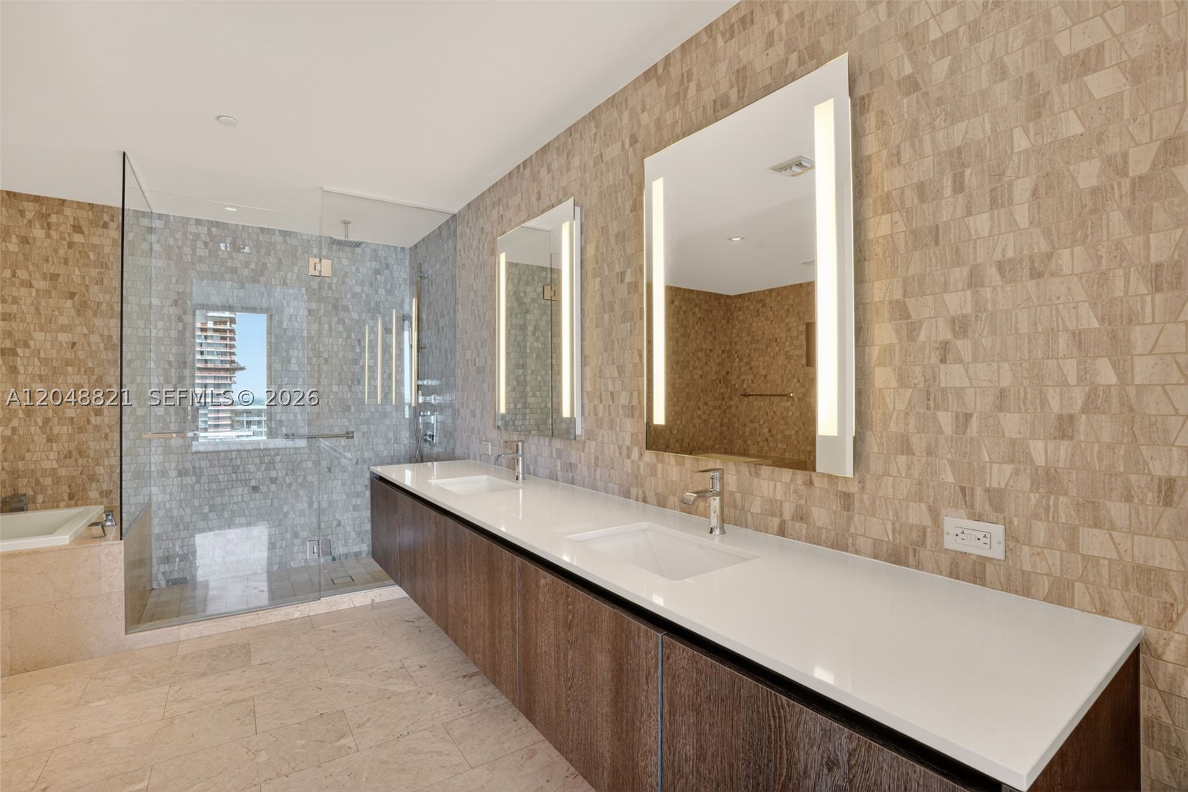 REACH CONDO - Residential Lease