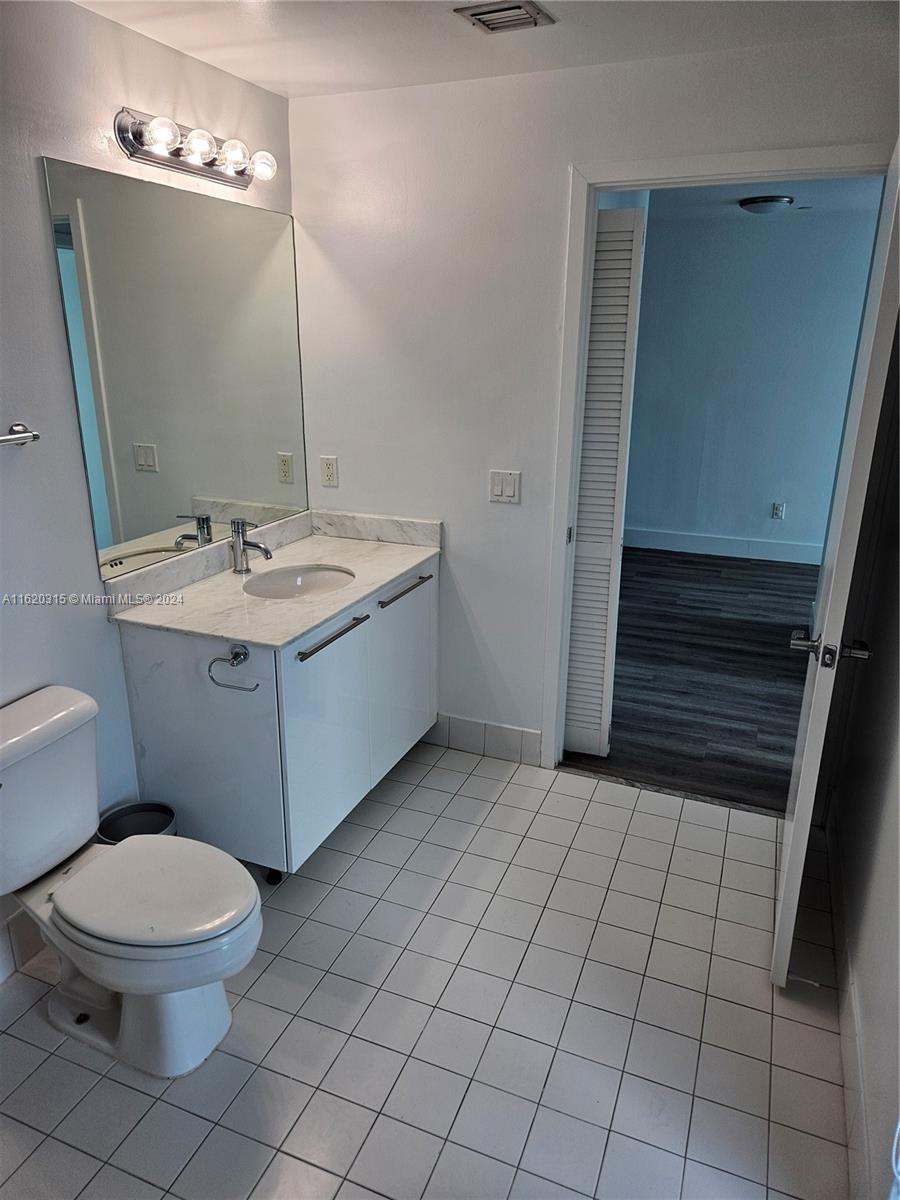MARINABLUE CONDO - Residential