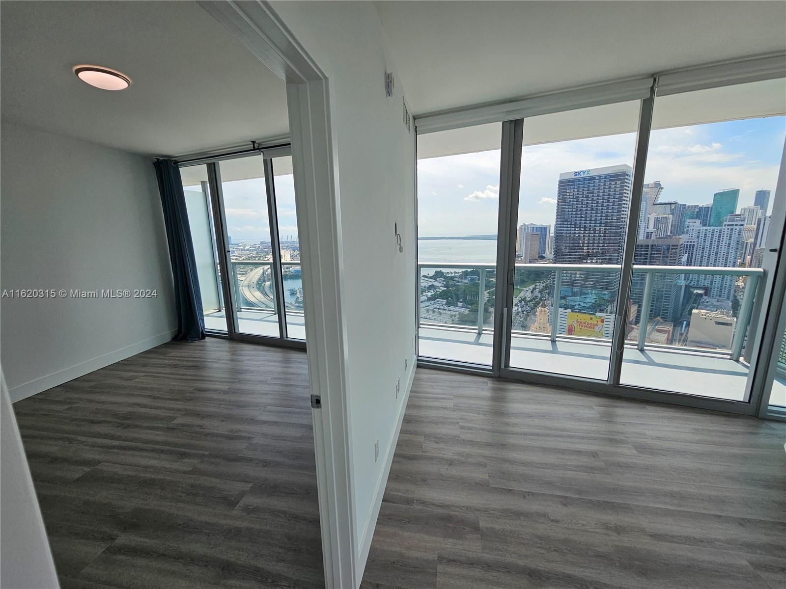 MARINABLUE CONDO - Residential