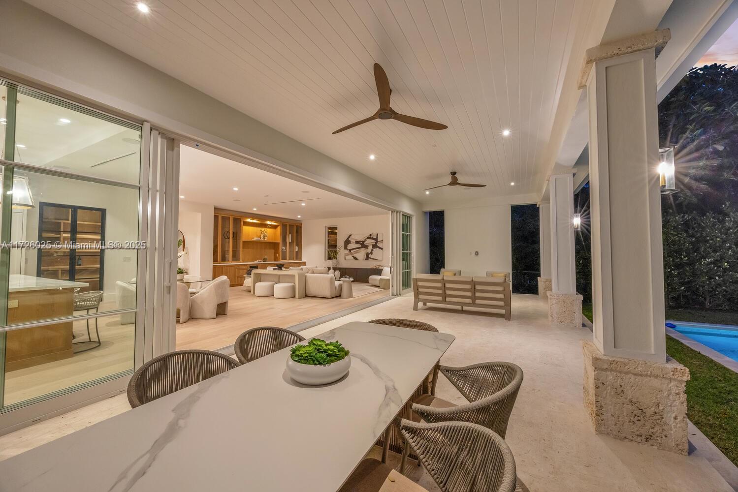 CORAL GABLES BISC BAY SEC - Residential