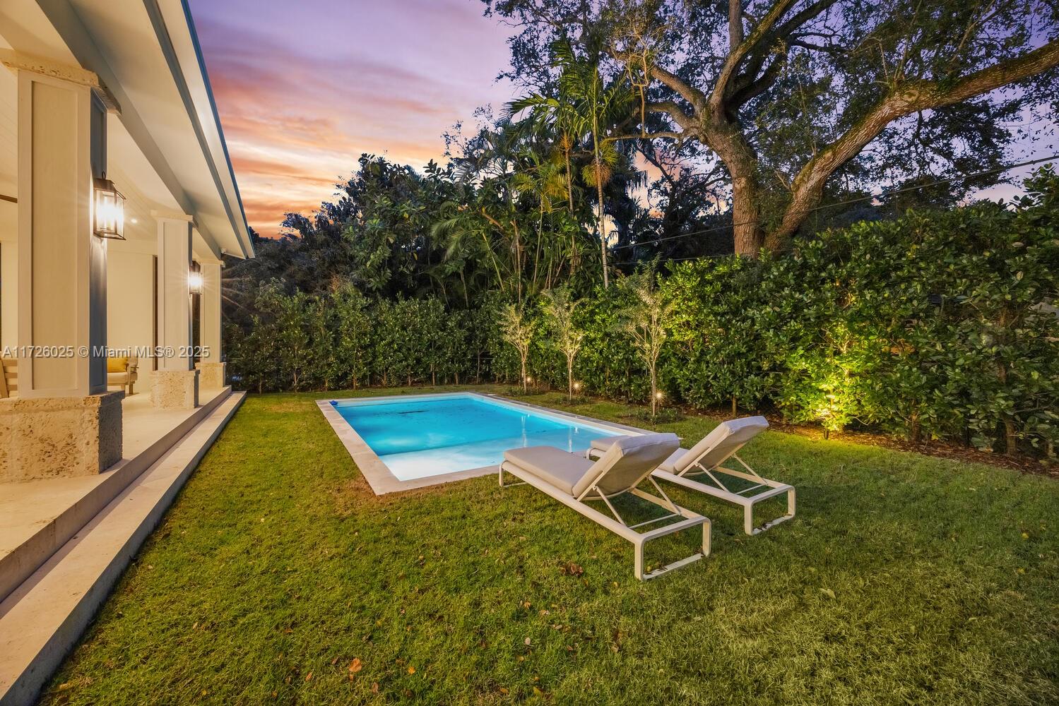 CORAL GABLES BISC BAY SEC - Residential