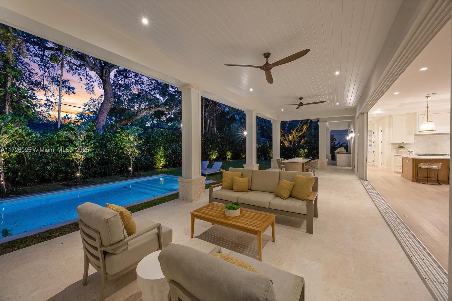 CORAL GABLES BISC BAY SEC - Residential