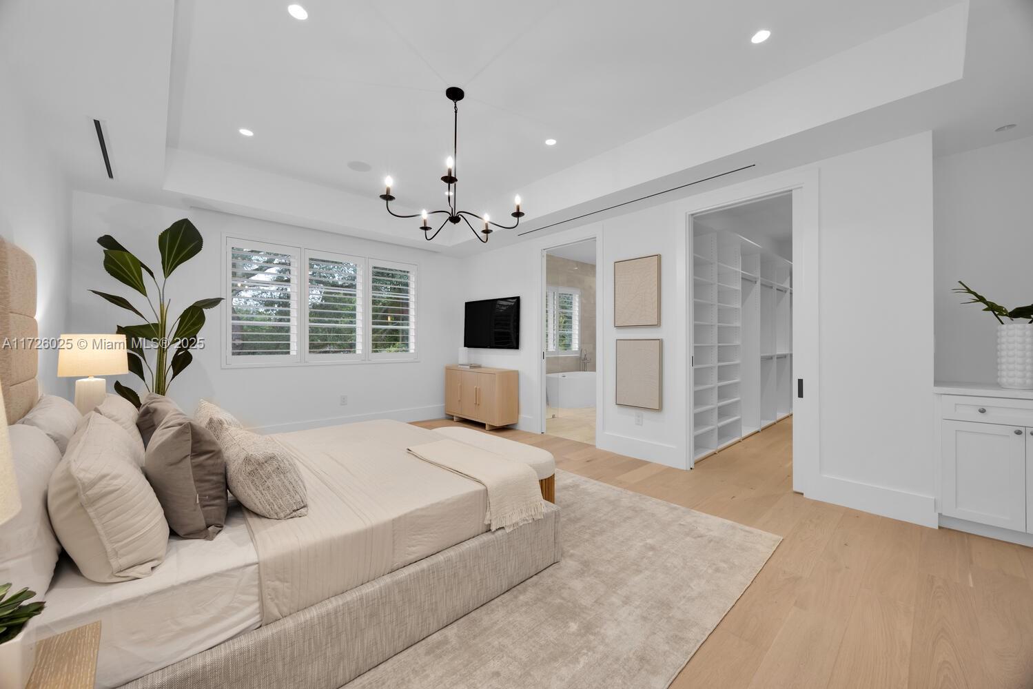 CORAL GABLES BISC BAY SEC - Residential