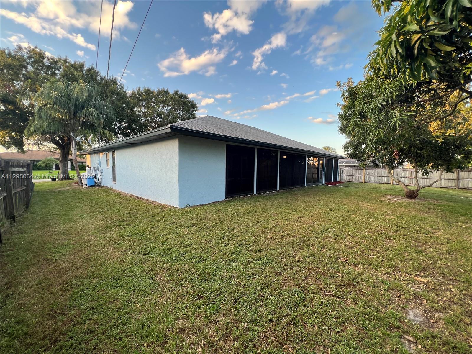 PORT ST LUCIE SECTION 11 - Residential