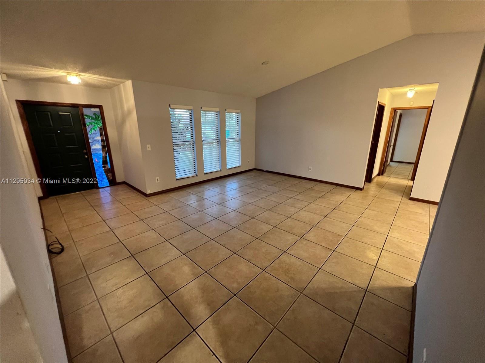 PORT ST LUCIE SECTION 11 - Residential