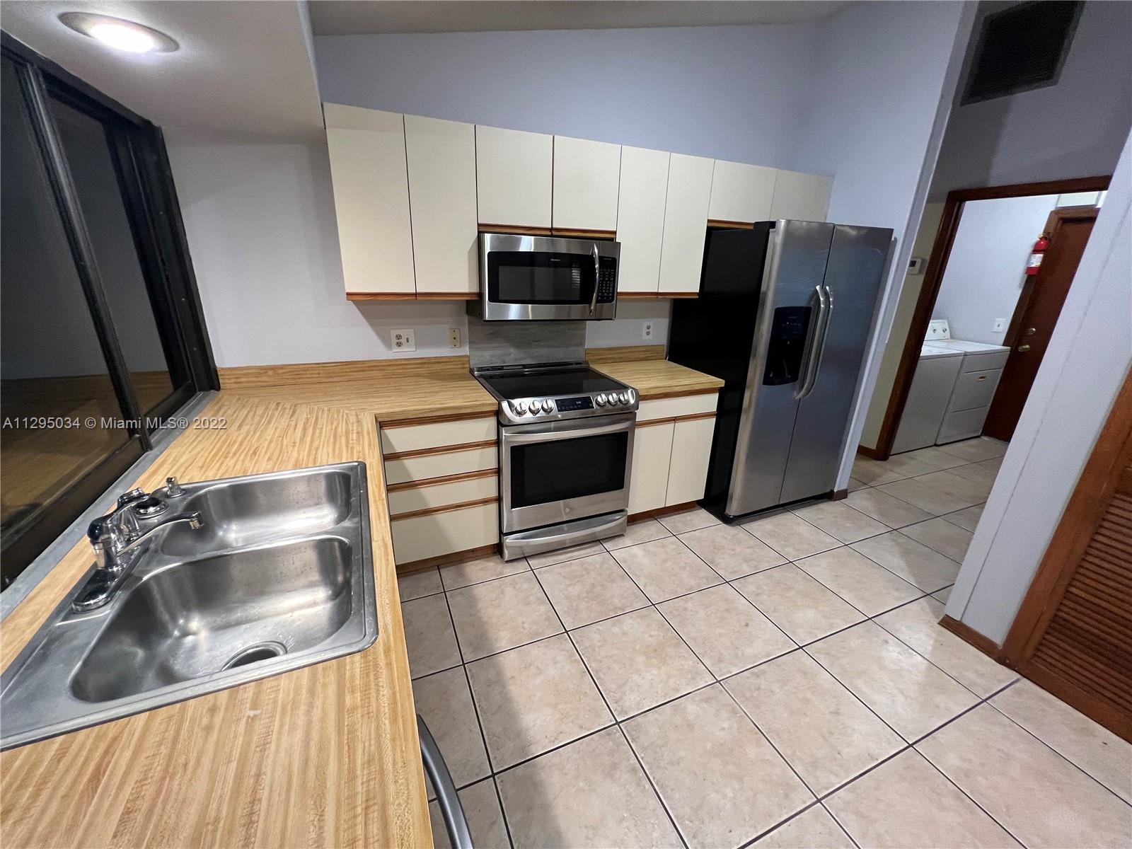 PORT ST LUCIE SECTION 11 - Residential
