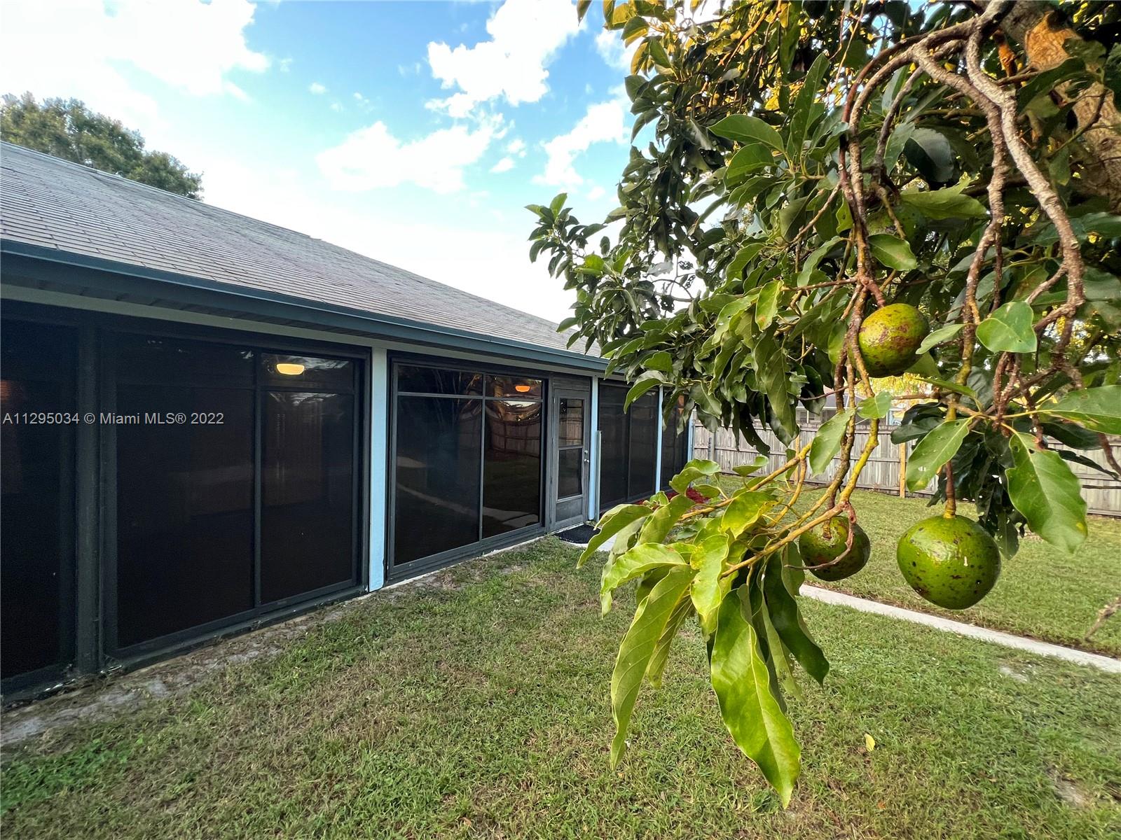 PORT ST LUCIE SECTION 11 - Residential