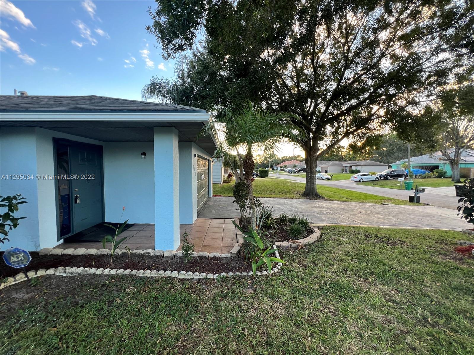 PORT ST LUCIE SECTION 11 - Residential