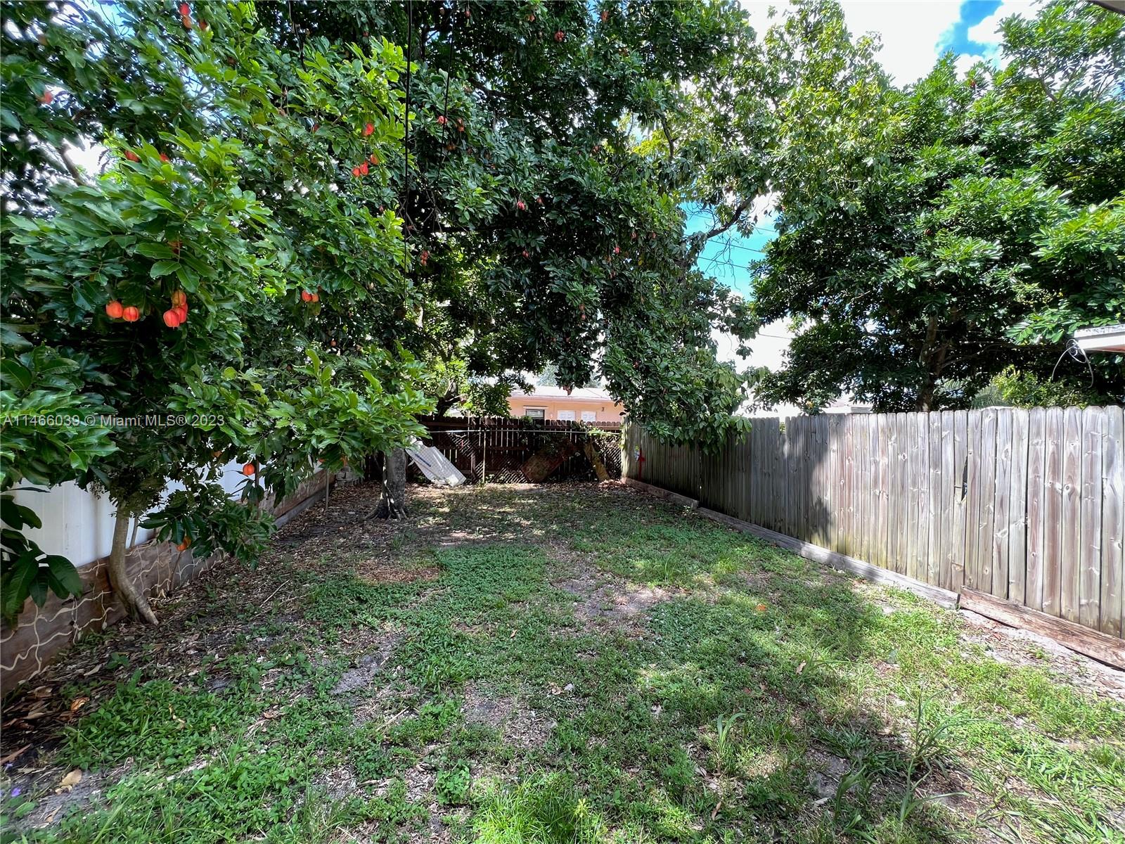 SUNSHINE VILLAS - Residential Lease