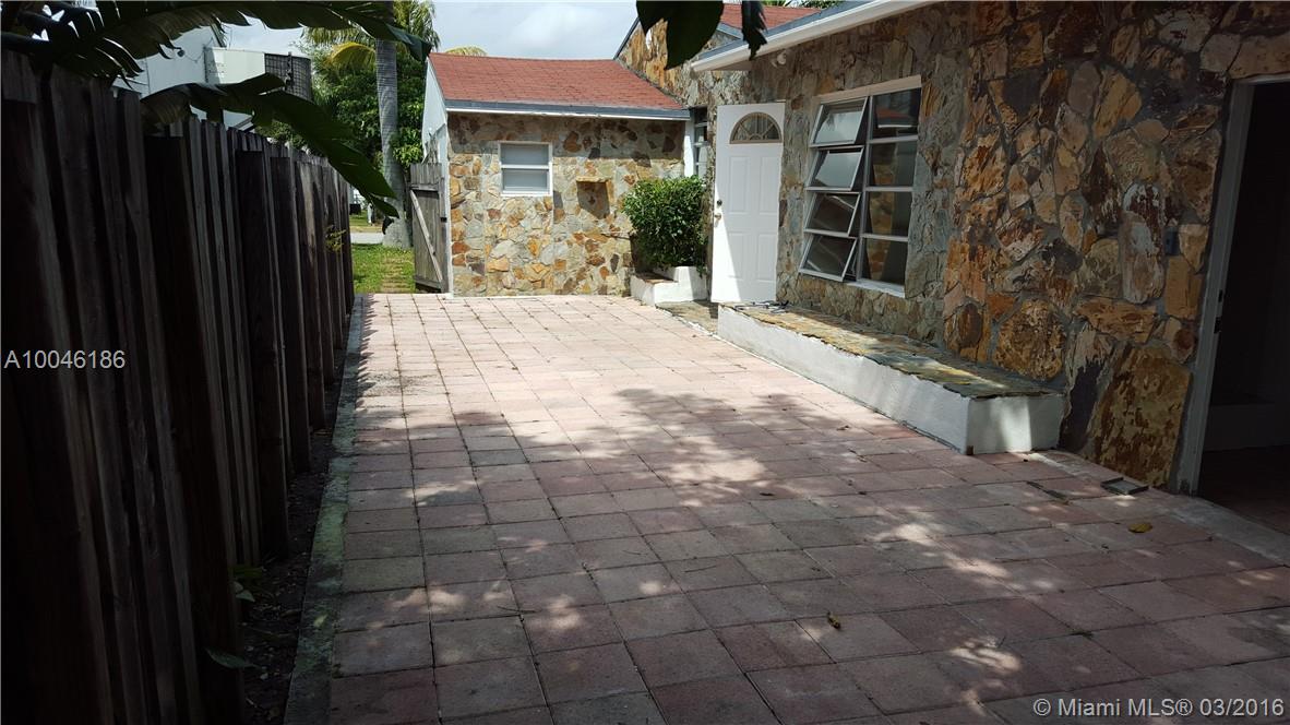 Hollywood Park 4-19 B - Residential Lease