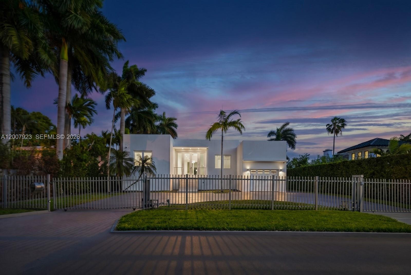 ADEMAR PARK AMD PL - Residential