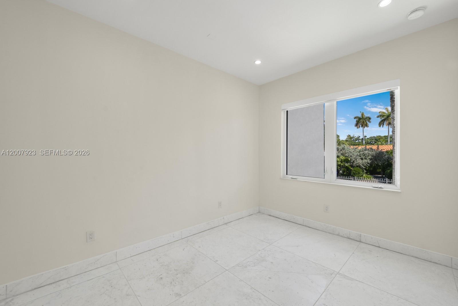 ADEMAR PARK AMD PL - Residential