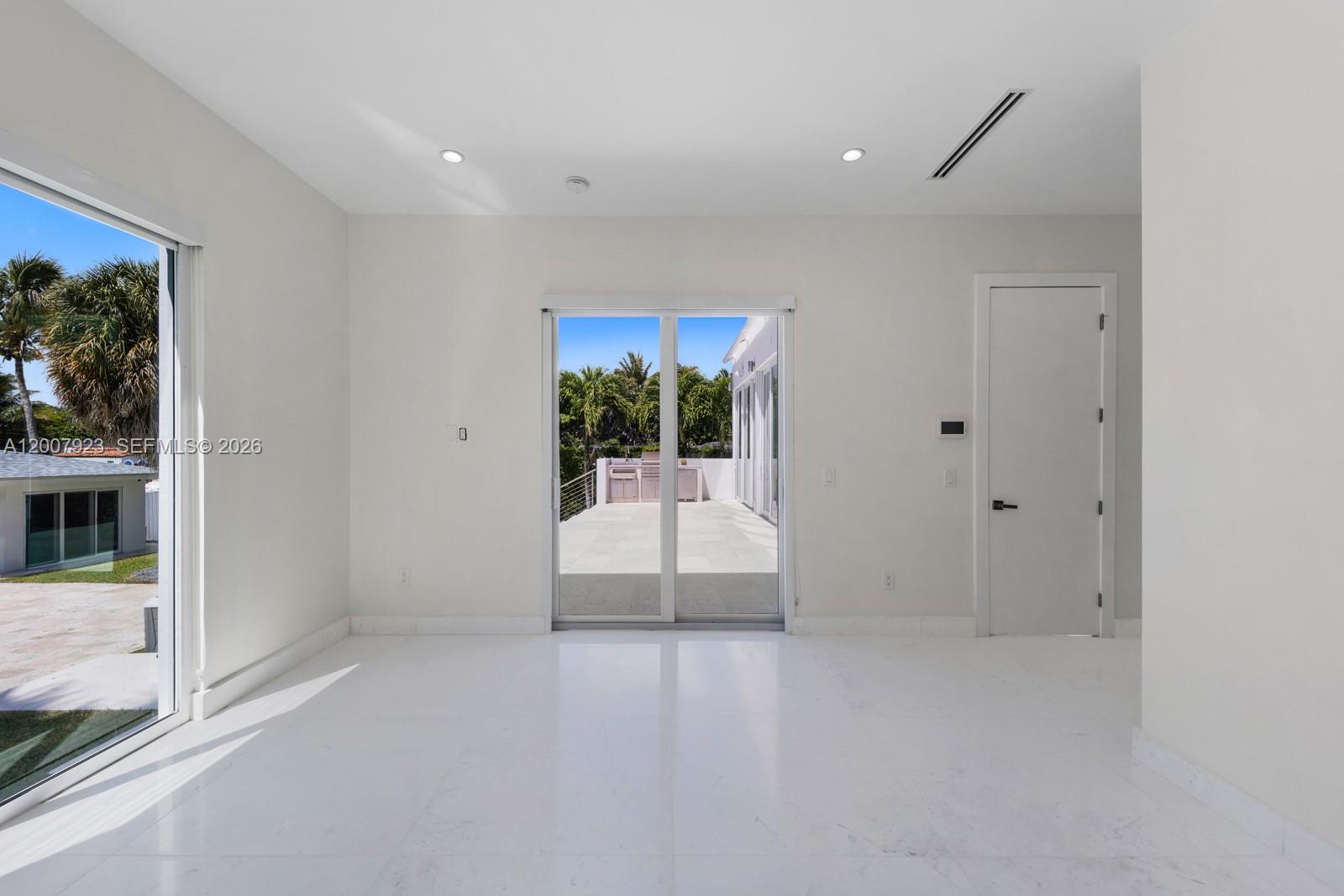 ADEMAR PARK AMD PL - Residential