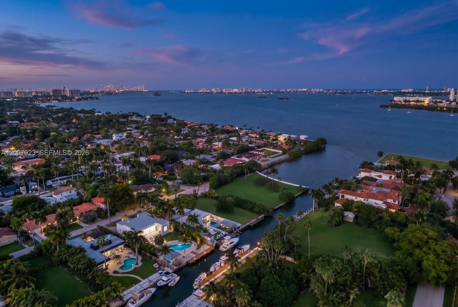 ADEMAR PARK AMD PL - Residential