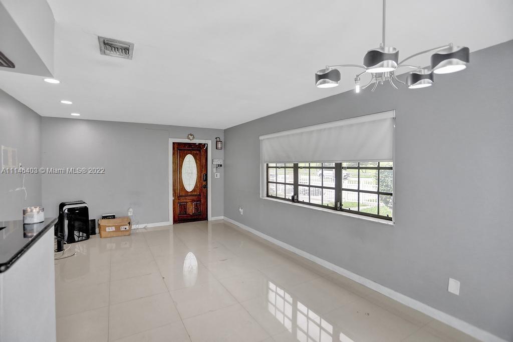 WESTWOOD LAKE 8TH ADDN - Residential