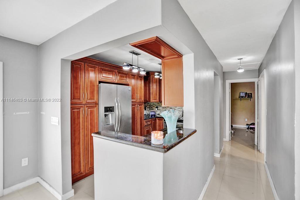 WESTWOOD LAKE 8TH ADDN - Residential