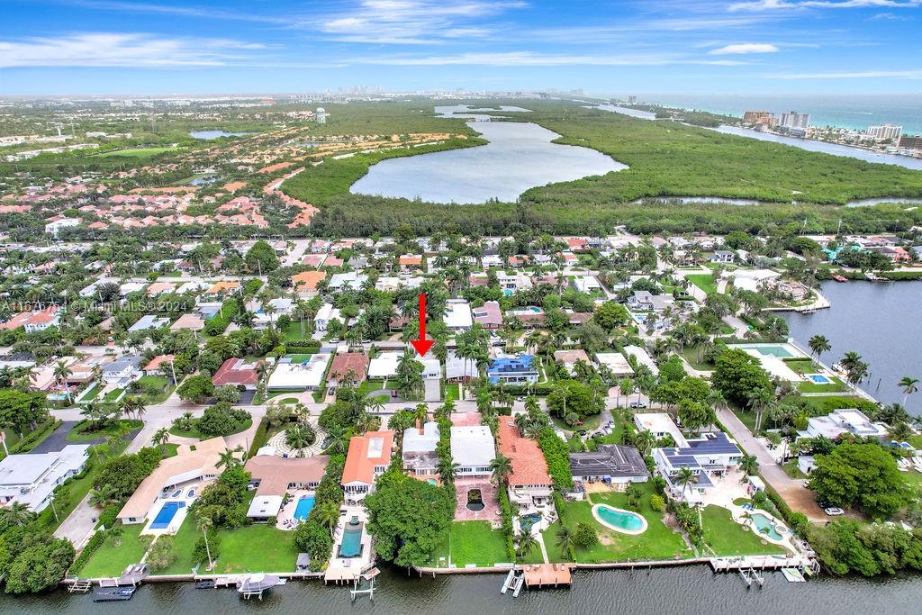 HOLLYWOOD LAKES SECTION - Residential Lease