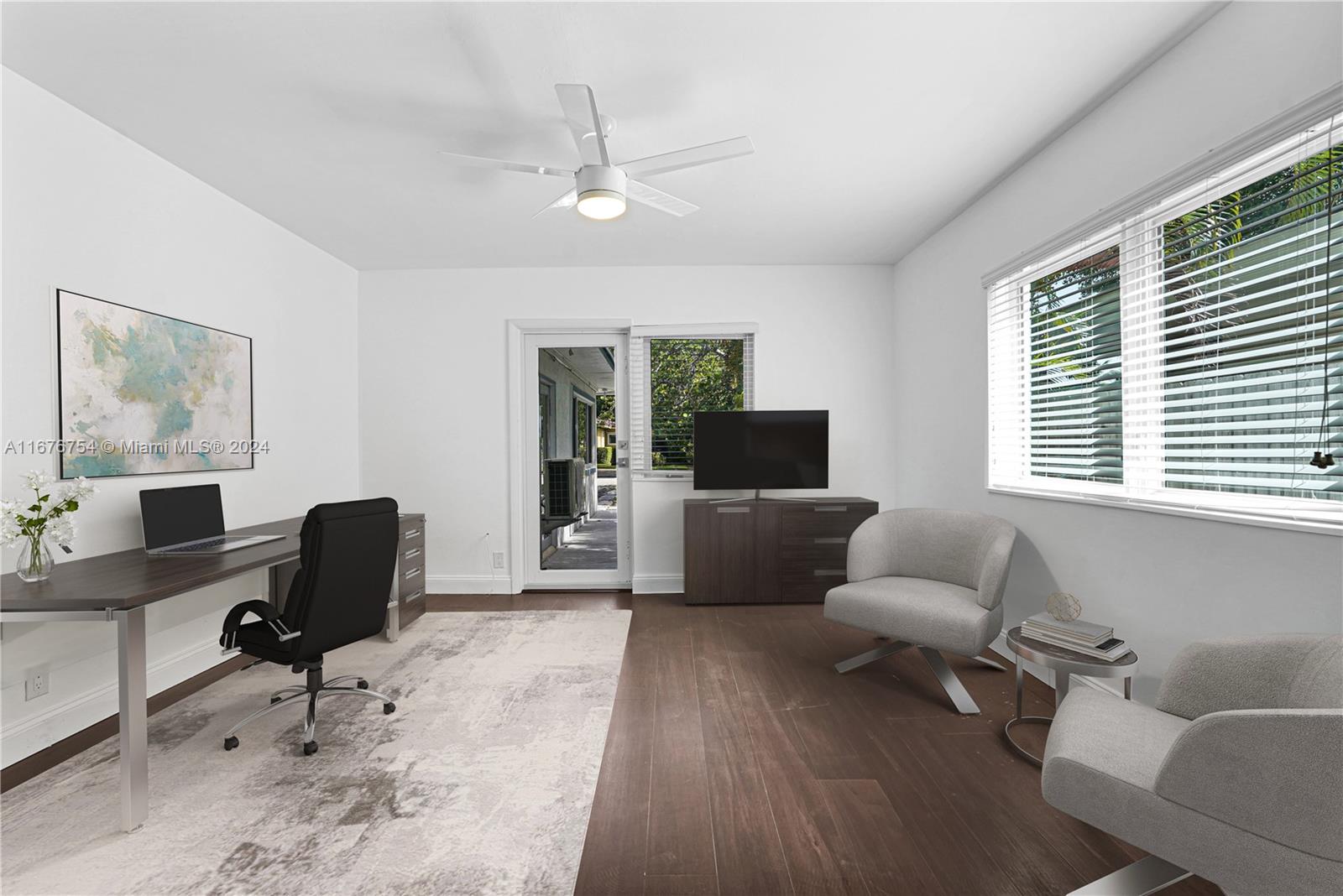 HOLLYWOOD LAKES SECTION - Residential Lease