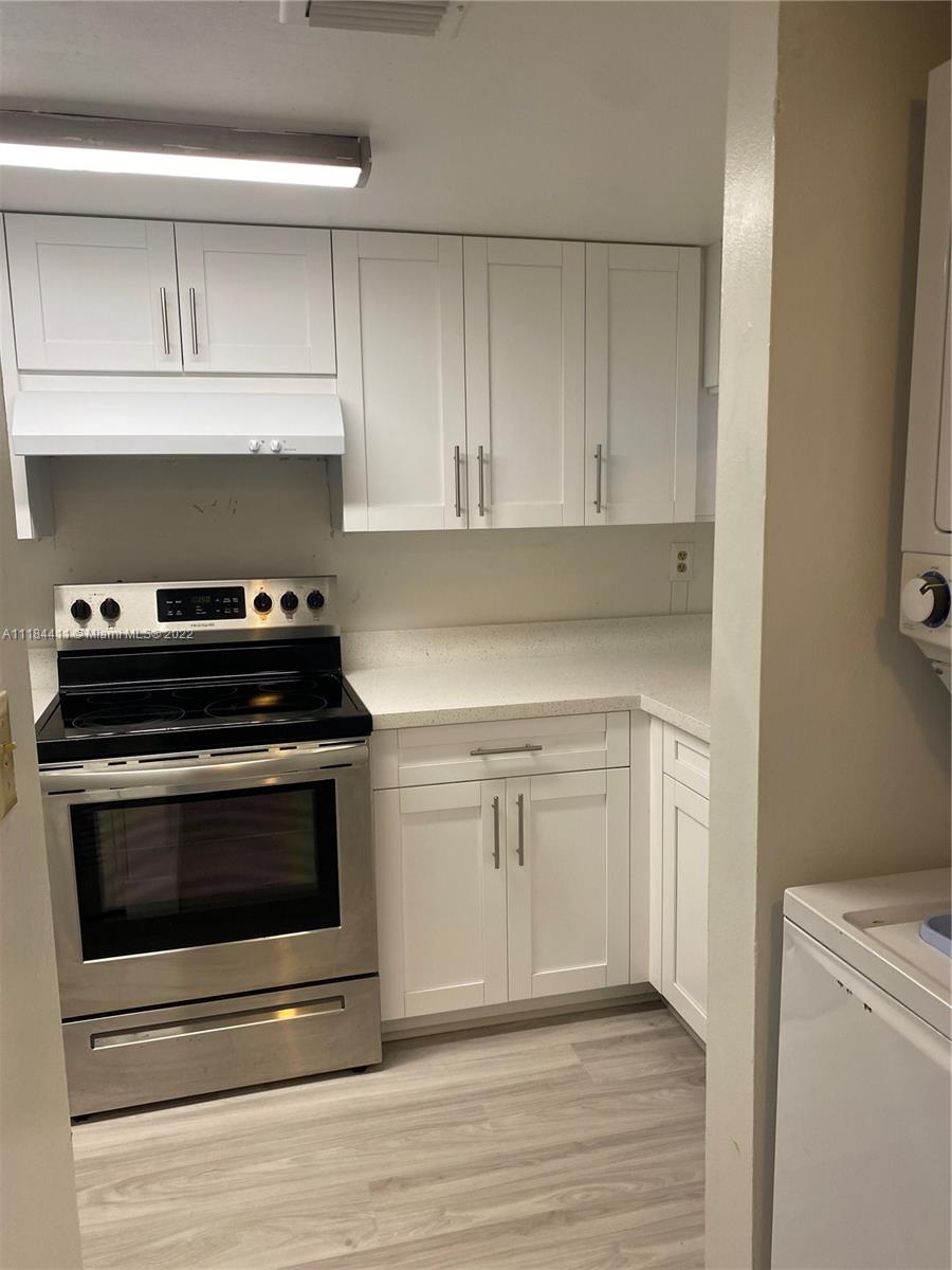 VISTA DEL LAGO I CONDO - Residential Lease