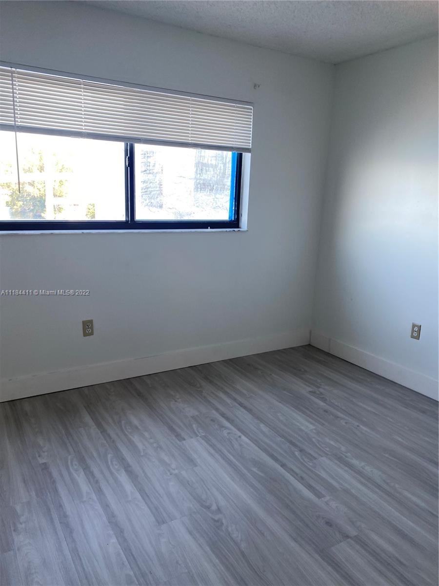 VISTA DEL LAGO I CONDO - Residential Lease