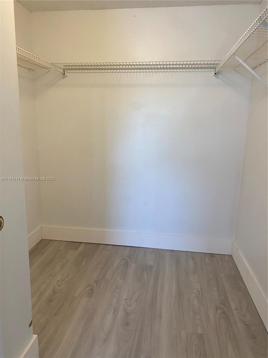 VISTA DEL LAGO I CONDO - Residential Lease