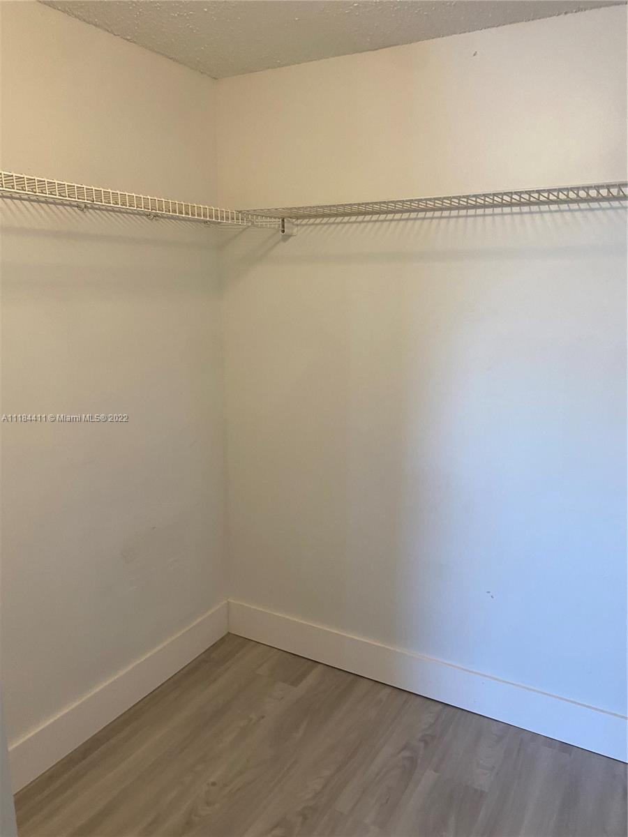VISTA DEL LAGO I CONDO - Residential Lease