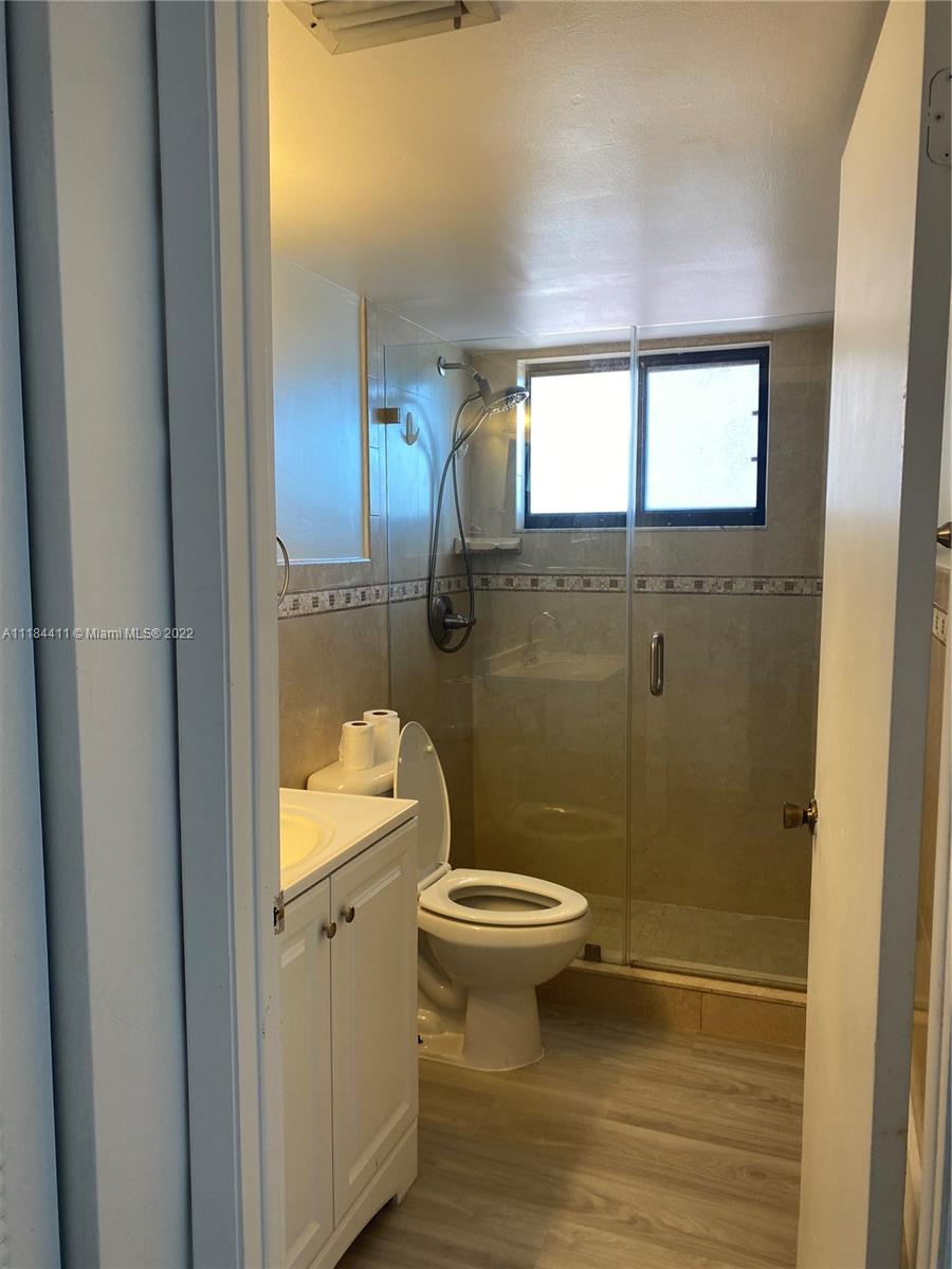 VISTA DEL LAGO I CONDO - Residential Lease