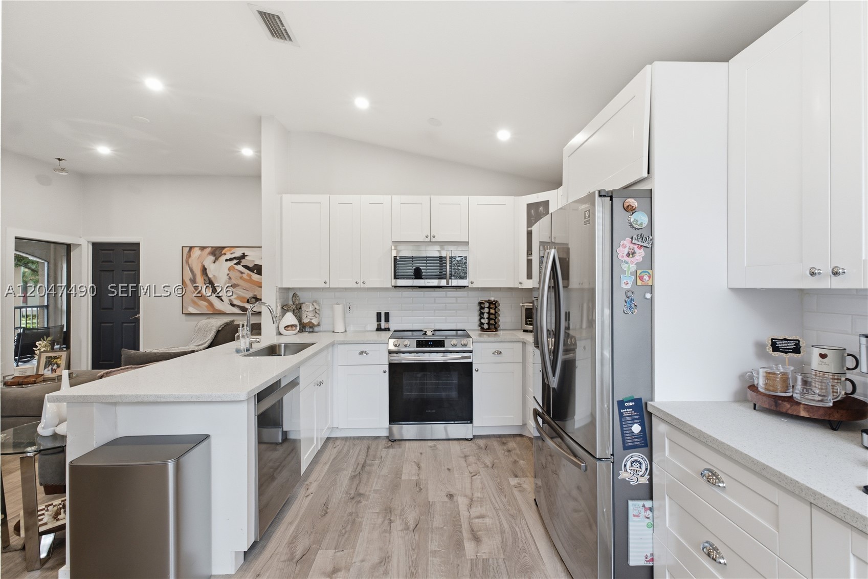 PIERPOINTE FIVE CONDO III - Residential