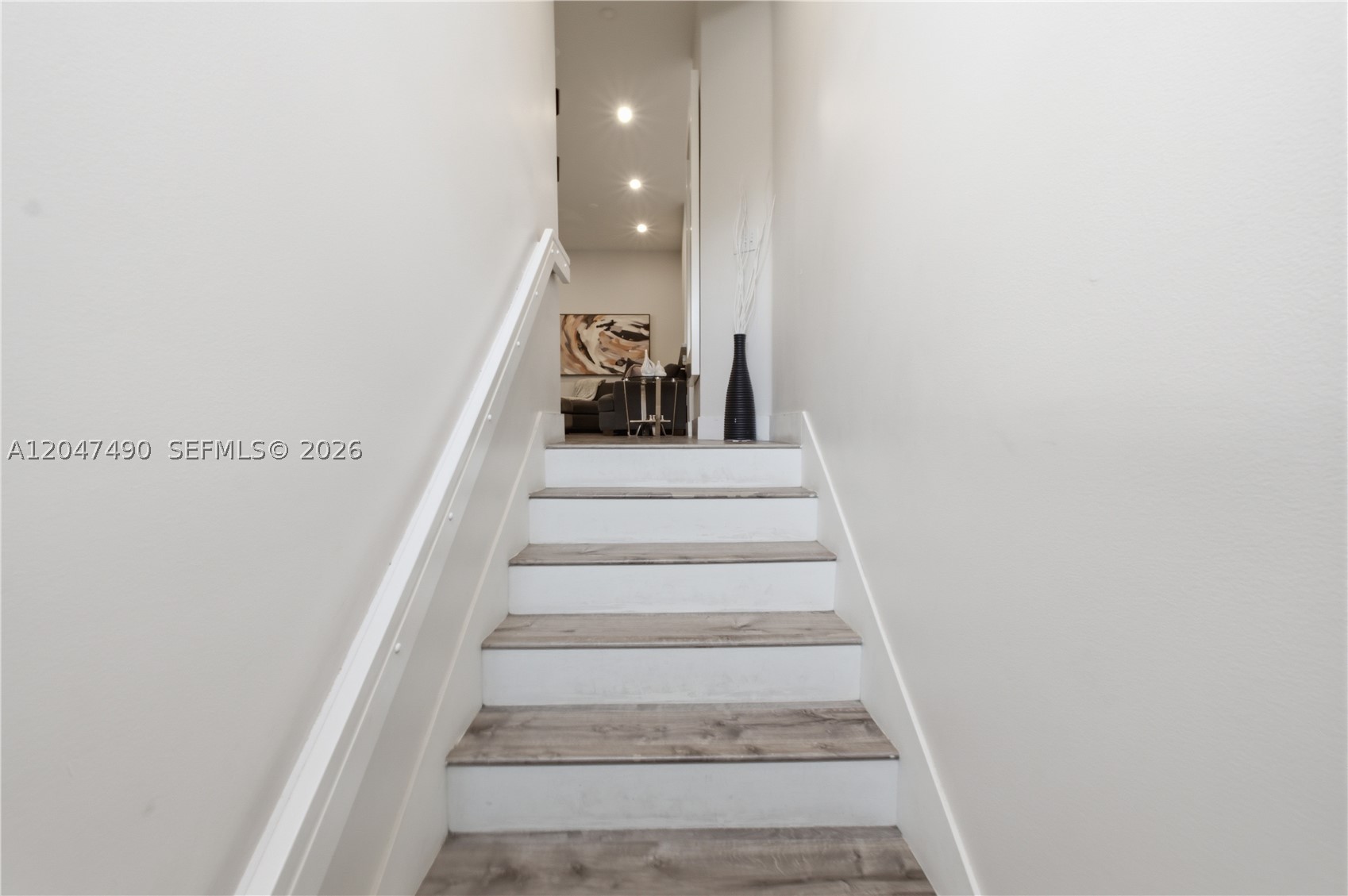 PIERPOINTE FIVE CONDO III - Residential