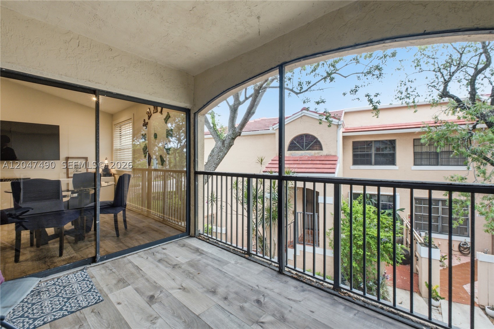 PIERPOINTE FIVE CONDO III - Residential