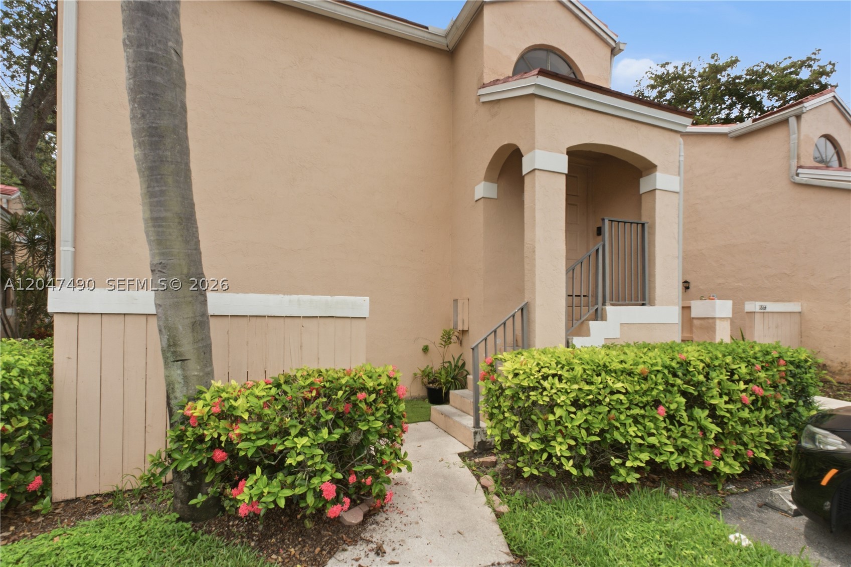 PIERPOINTE FIVE CONDO III - Residential