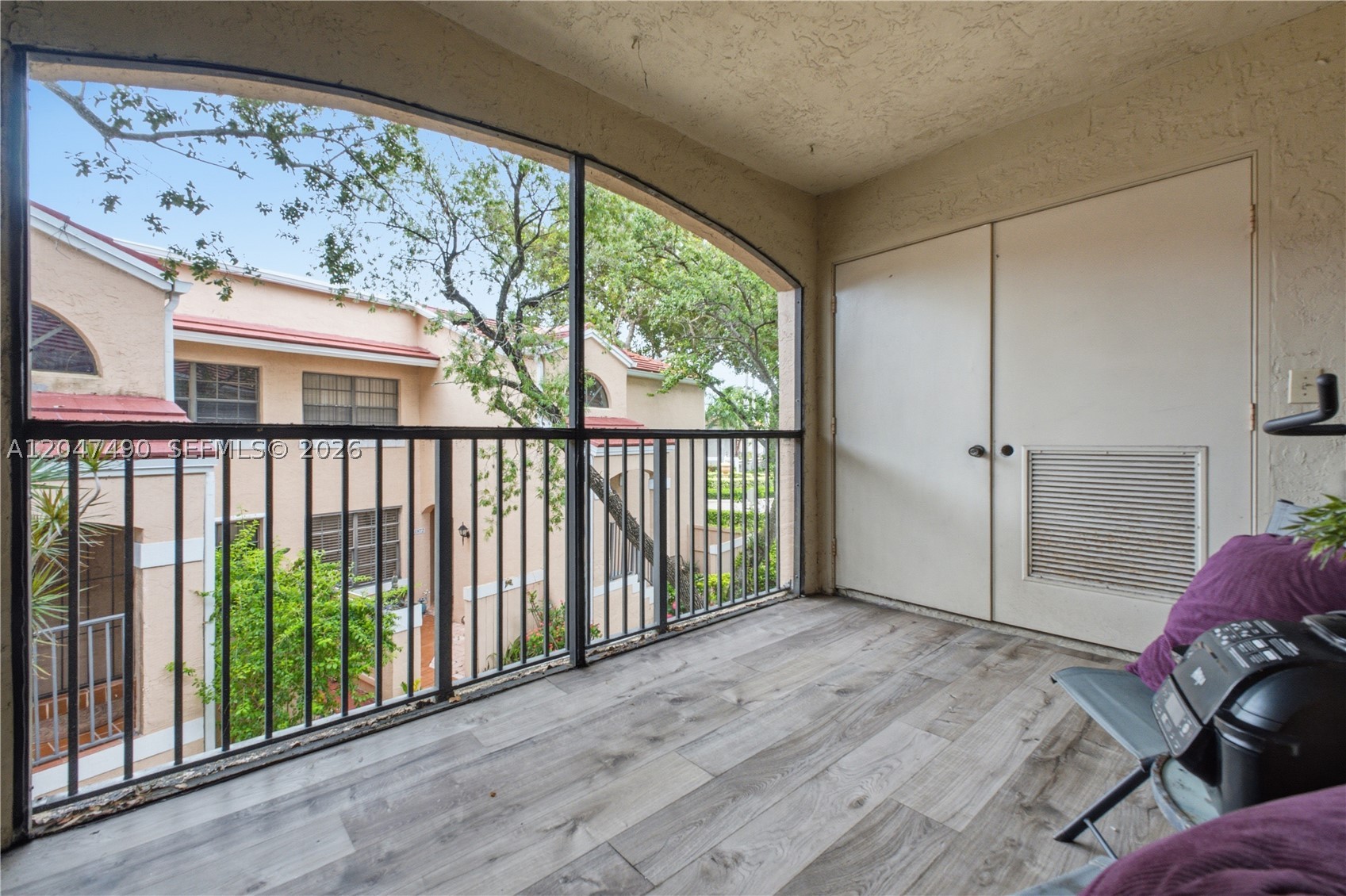 PIERPOINTE FIVE CONDO III - Residential