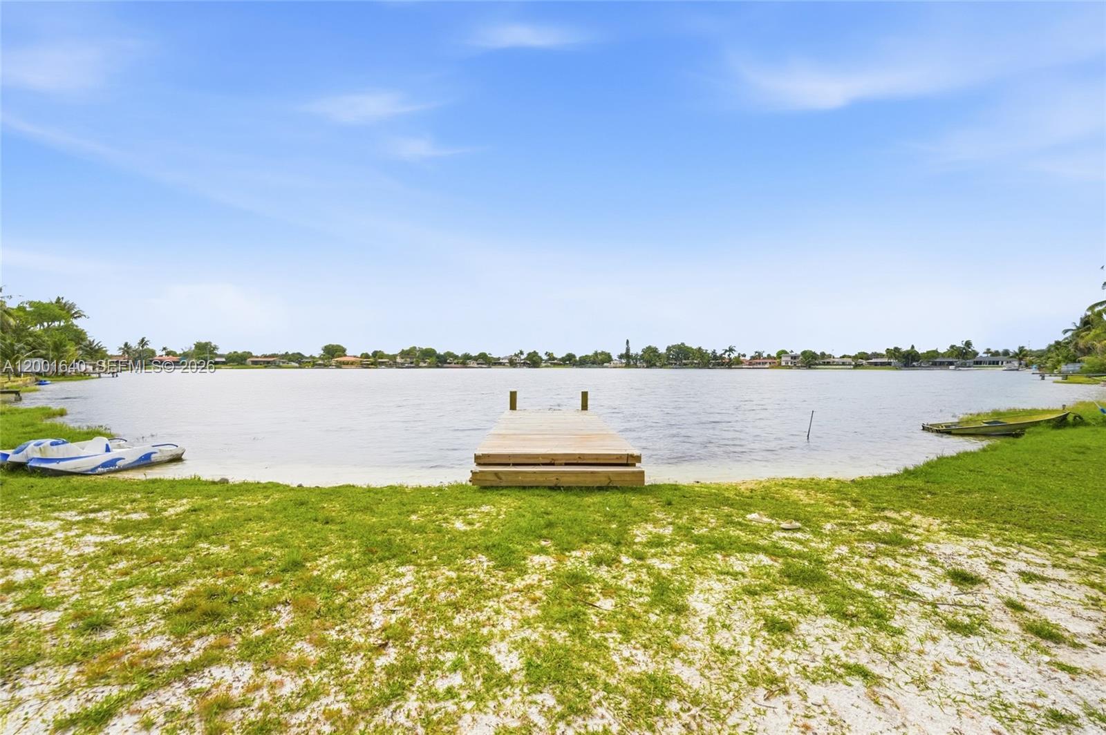 LAKE LAURENCE NORTH - Residential