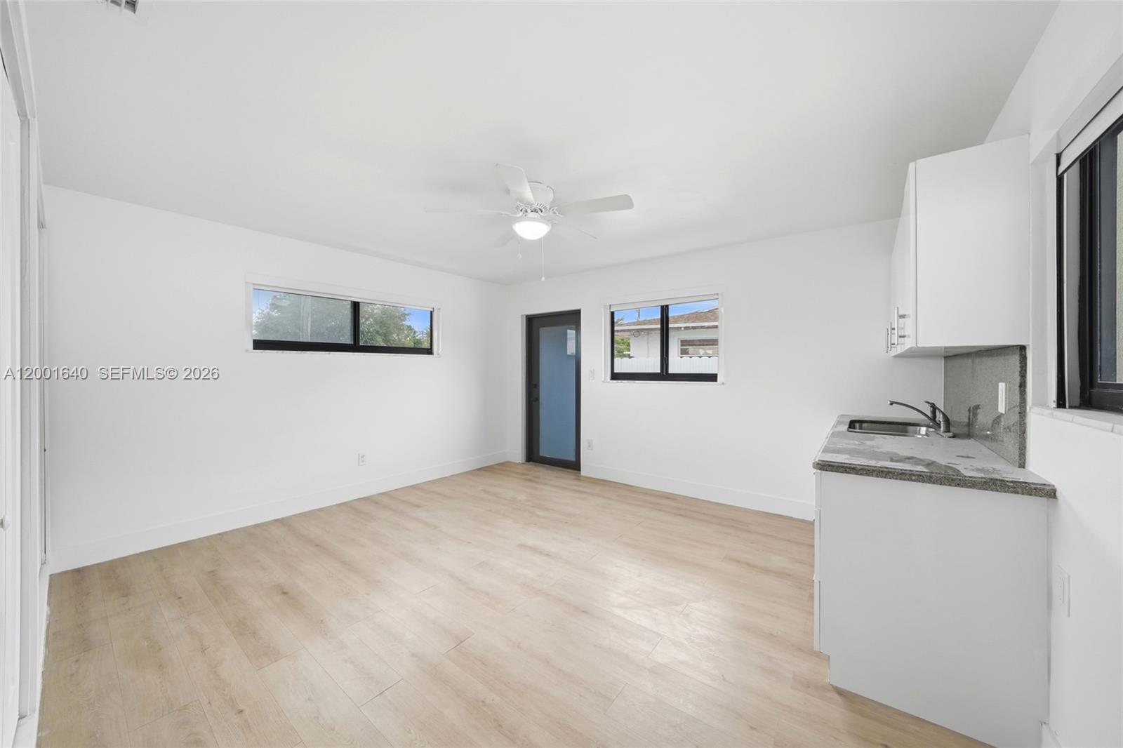 LAKE LAURENCE NORTH - Residential