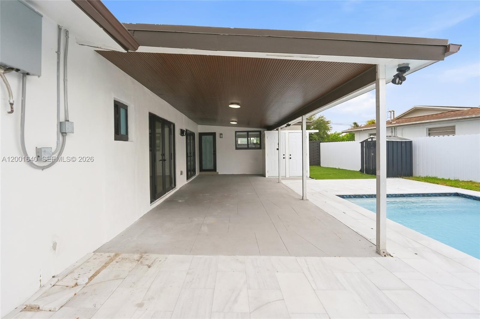 LAKE LAURENCE NORTH - Residential