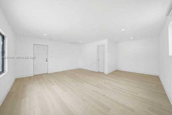 LAKE LAURENCE NORTH - Residential