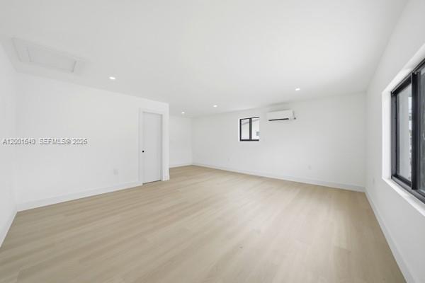 LAKE LAURENCE NORTH - Residential