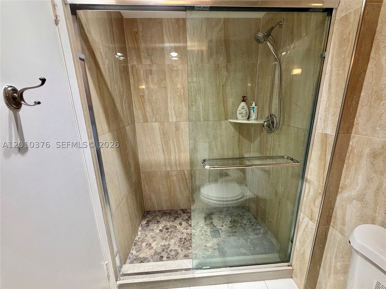 HILLCREST EAST NO 25 COND - Residential