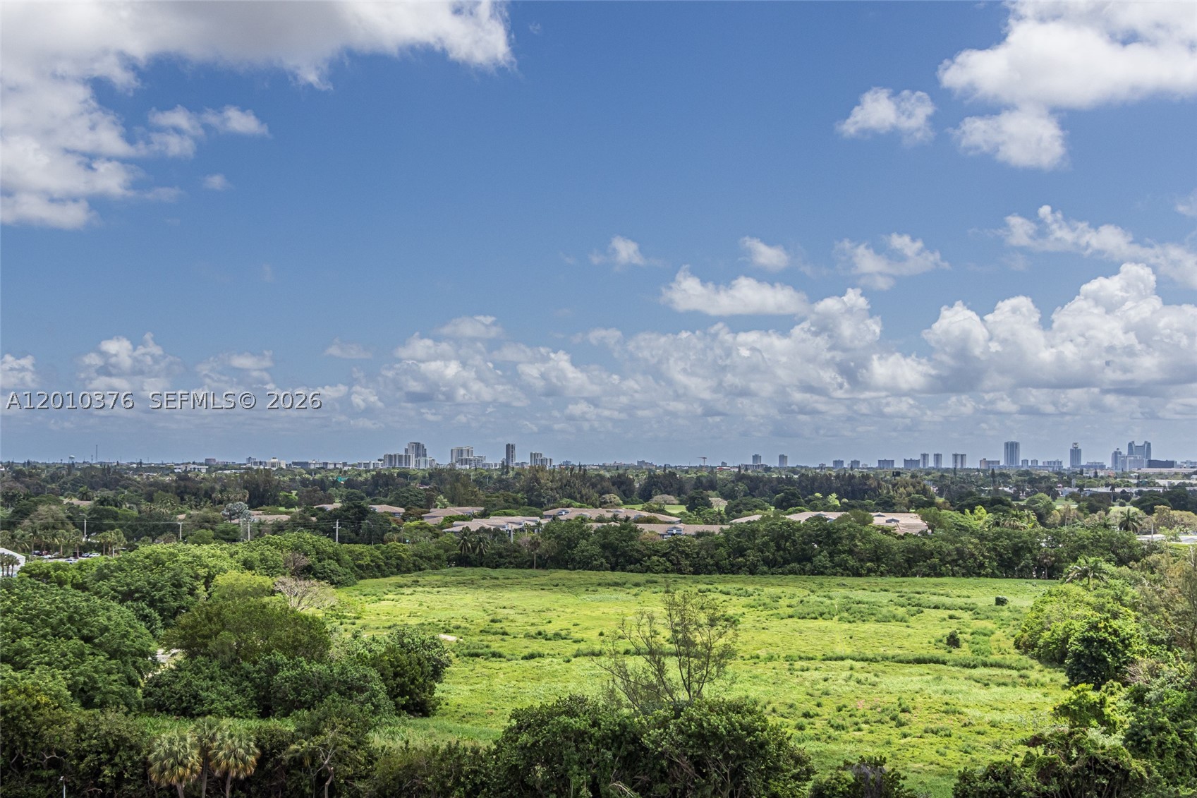 HILLCREST EAST NO 25 COND - Residential