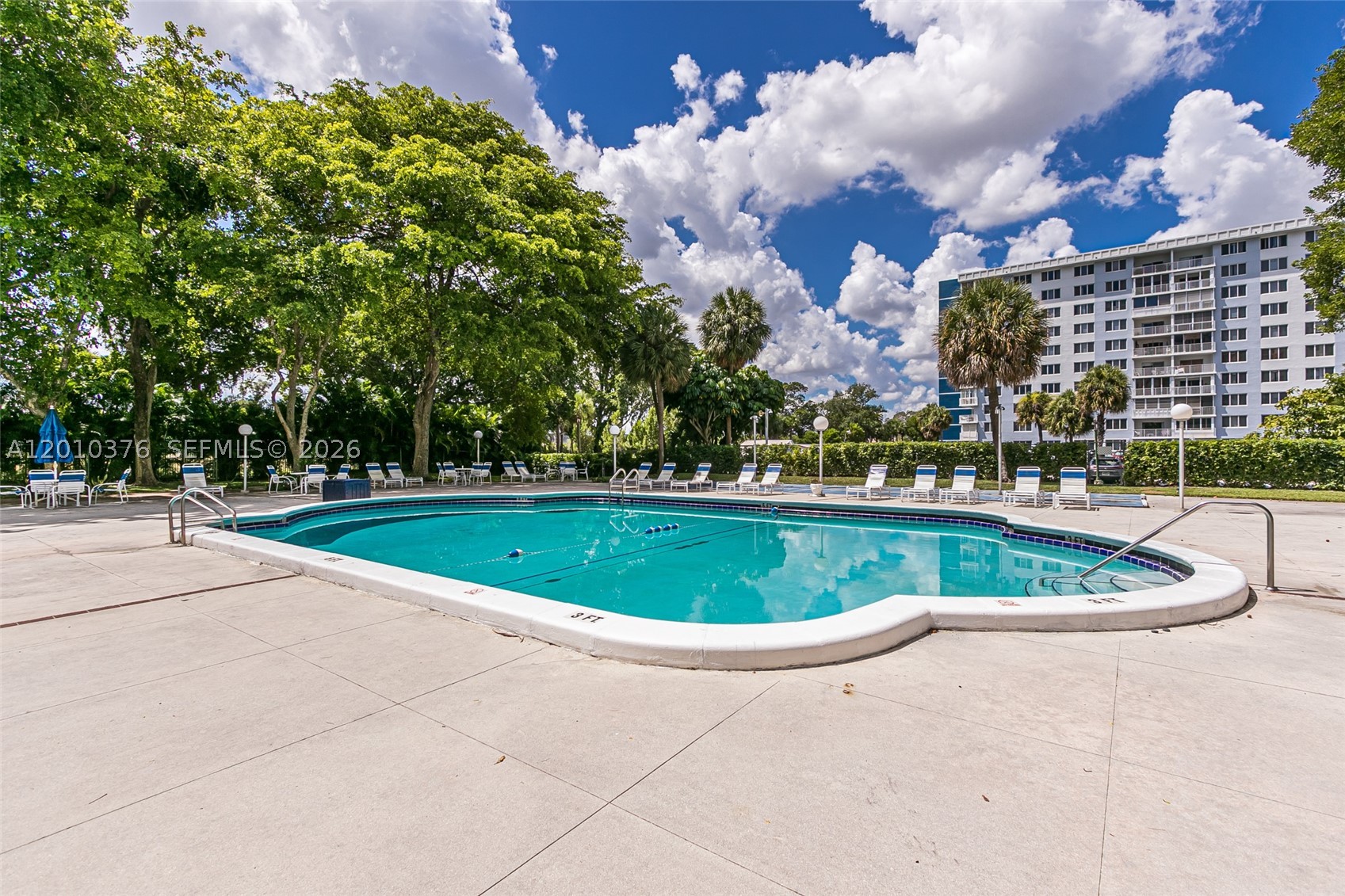 HILLCREST EAST NO 25 COND - Residential